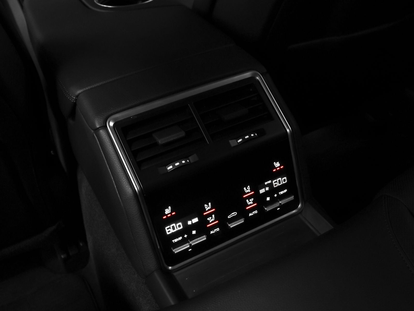 2023 Porsche Panamera 4 Platinum Edition