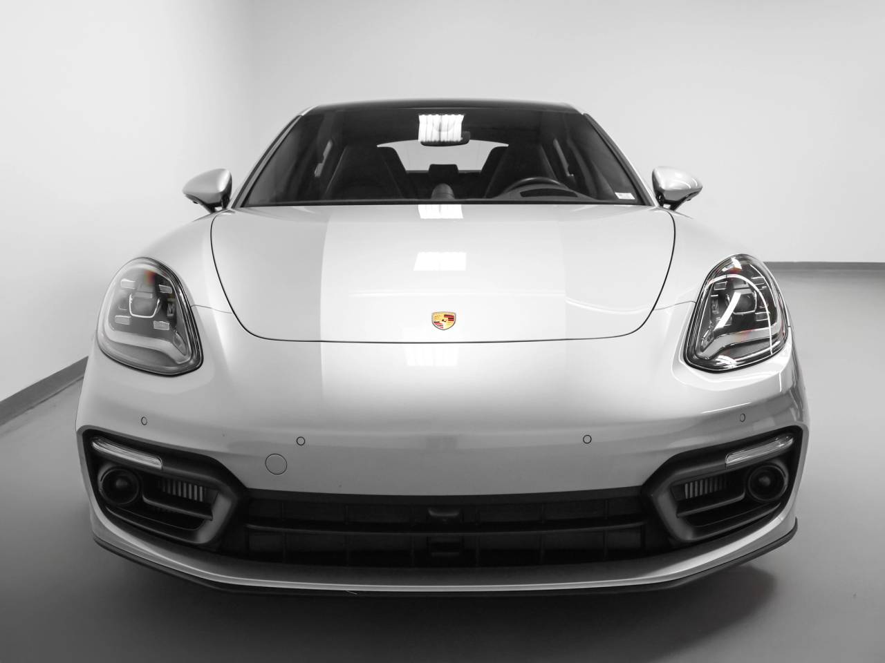 2023 Porsche Panamera Panamera 4 Platinum Edition (MY23)