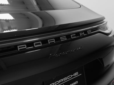 2023 Porsche Panamera 4 Platinum Edition