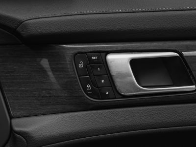 2023 Porsche Panamera 4 Platinum Edition