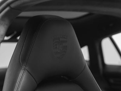 2023 Porsche Panamera 4 Platinum Edition