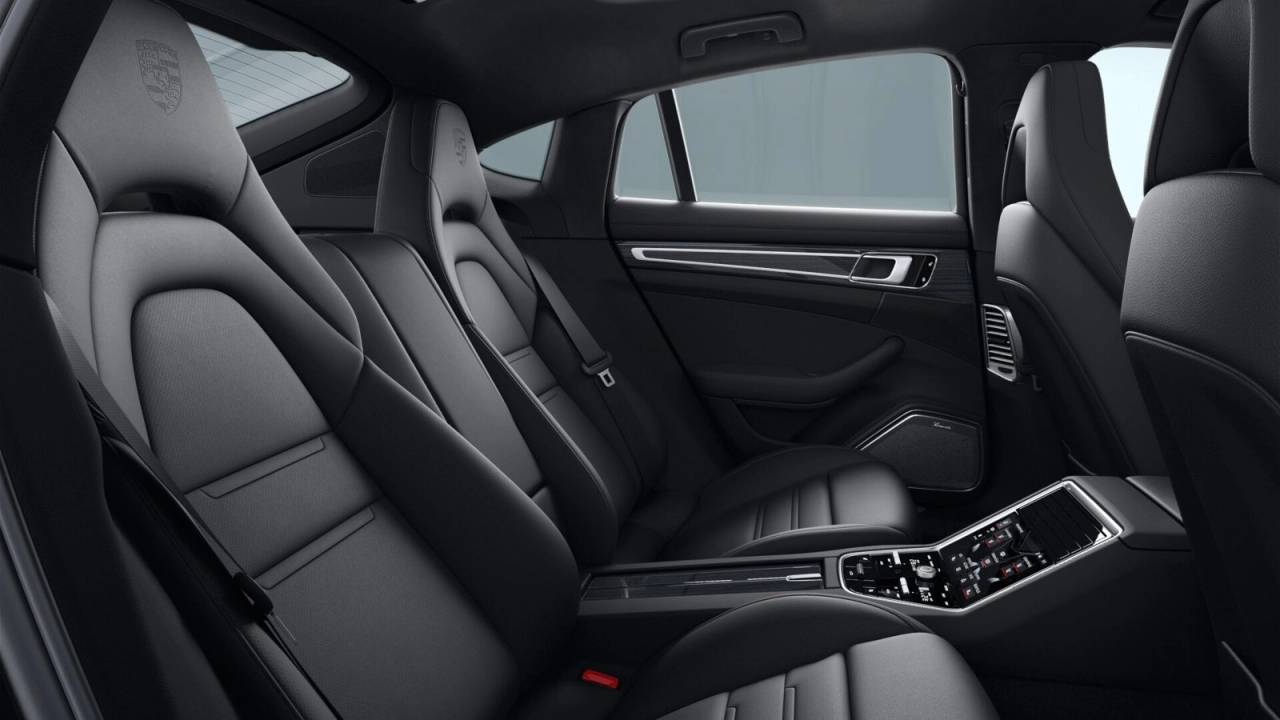 2023 Porsche Panamera Panamera 4 Platinum Edition