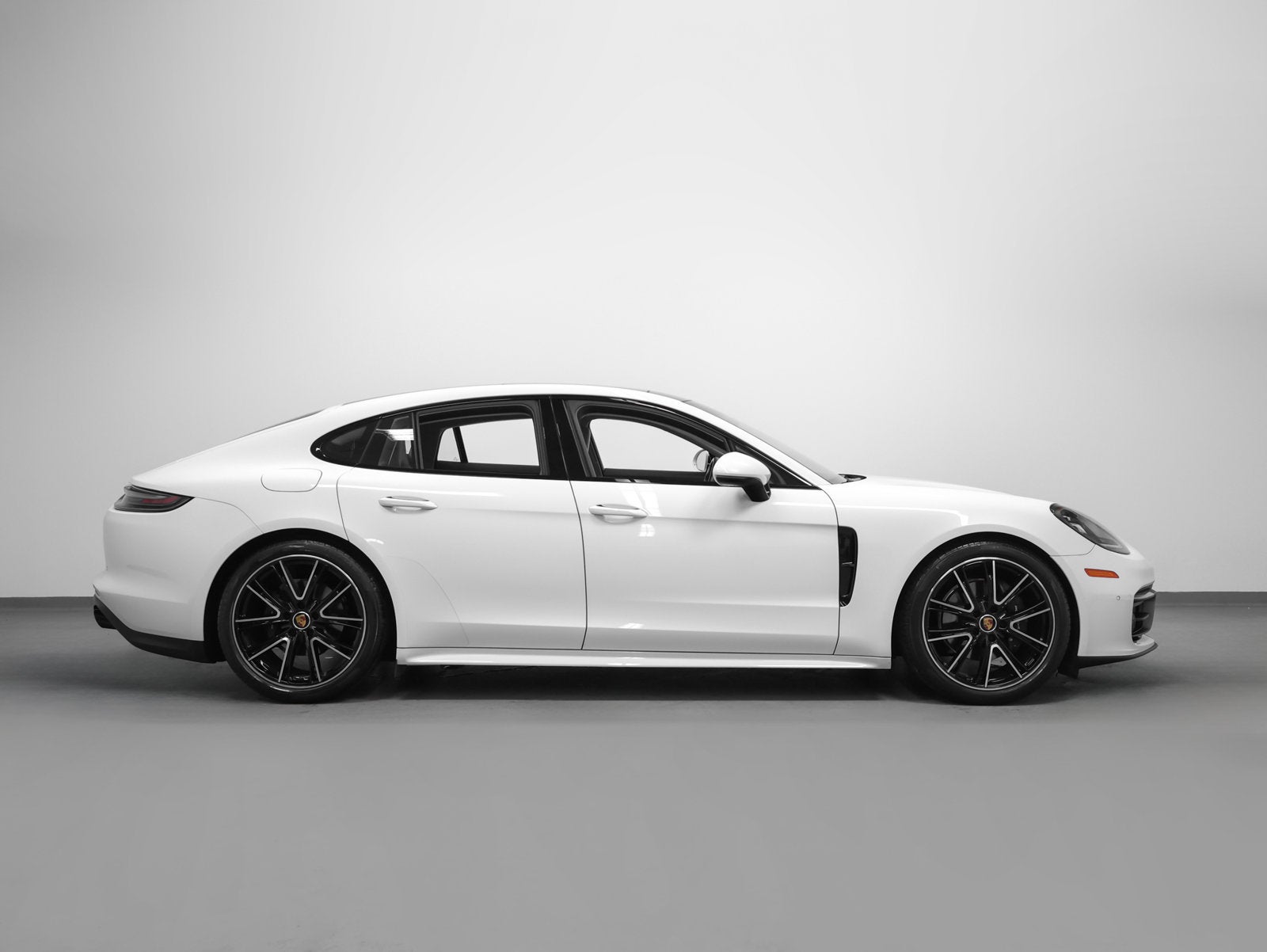 2023 Porsche Panamera Panamera Platinum Edition