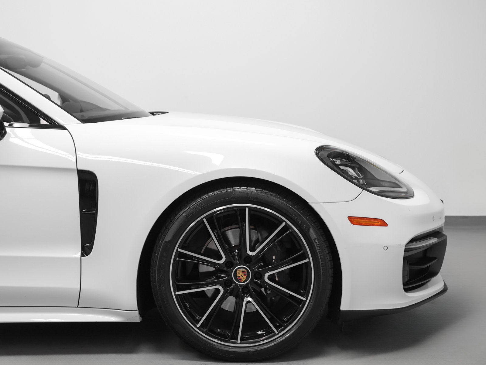 2023 Porsche Panamera Panamera Platinum Edition