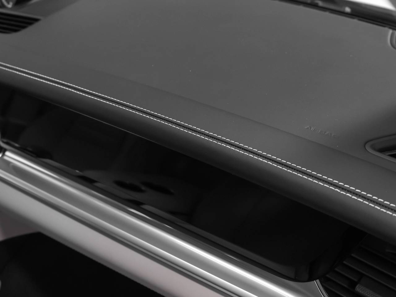 2023 Porsche Panamera Panamera Platinum Edition