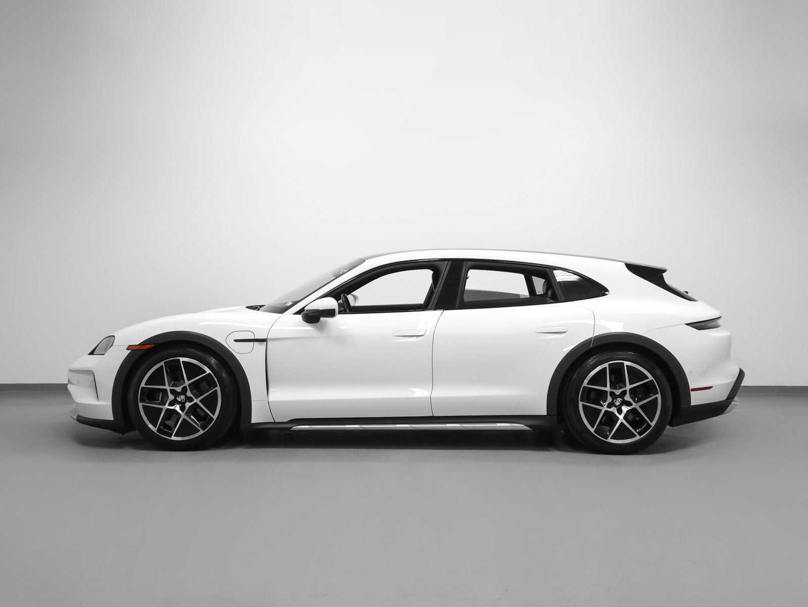 2025 Porsche Taycan Taycan 4 Cross Turismo
