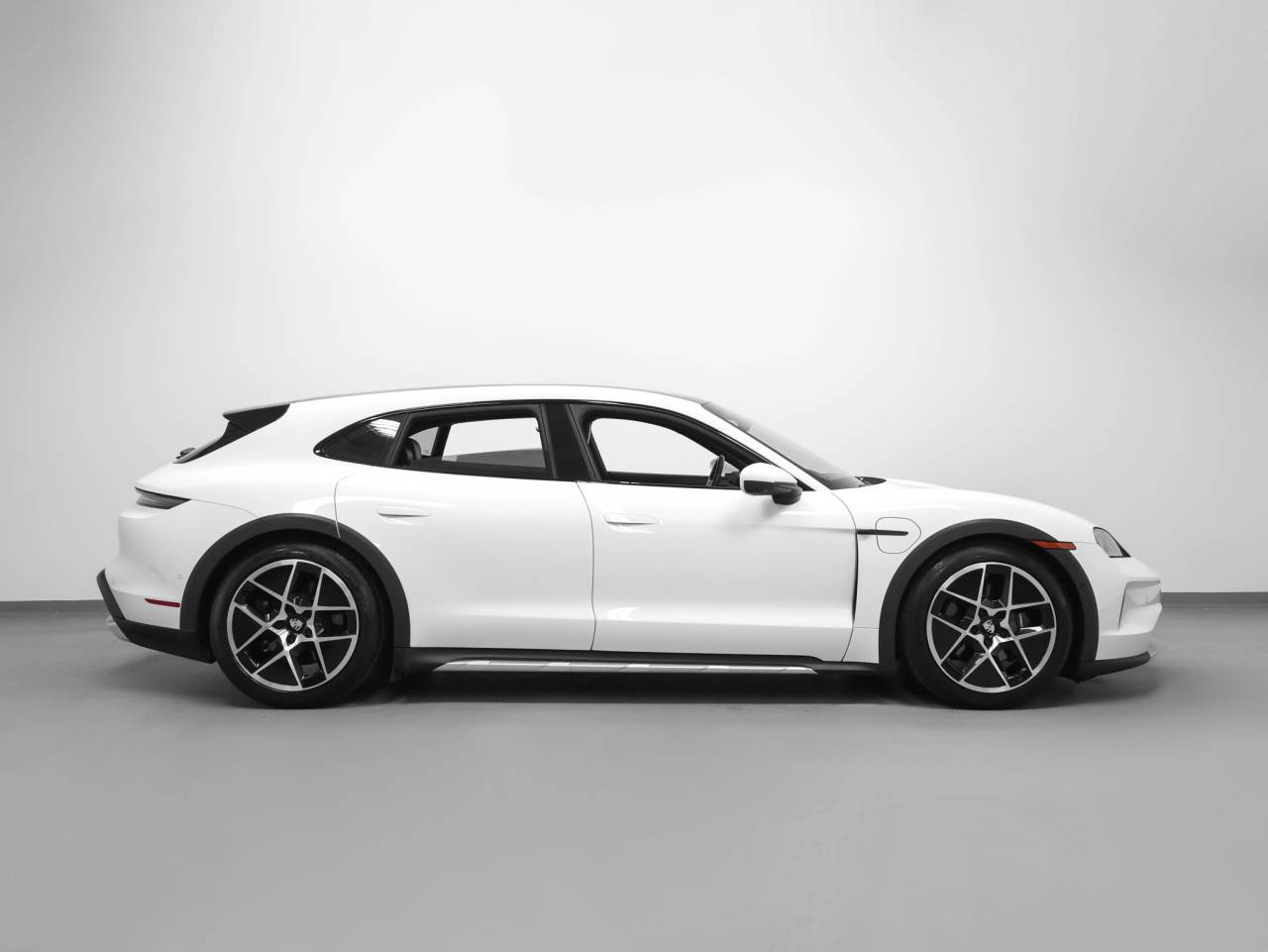 2025 Porsche Taycan Taycan 4 Cross Turismo