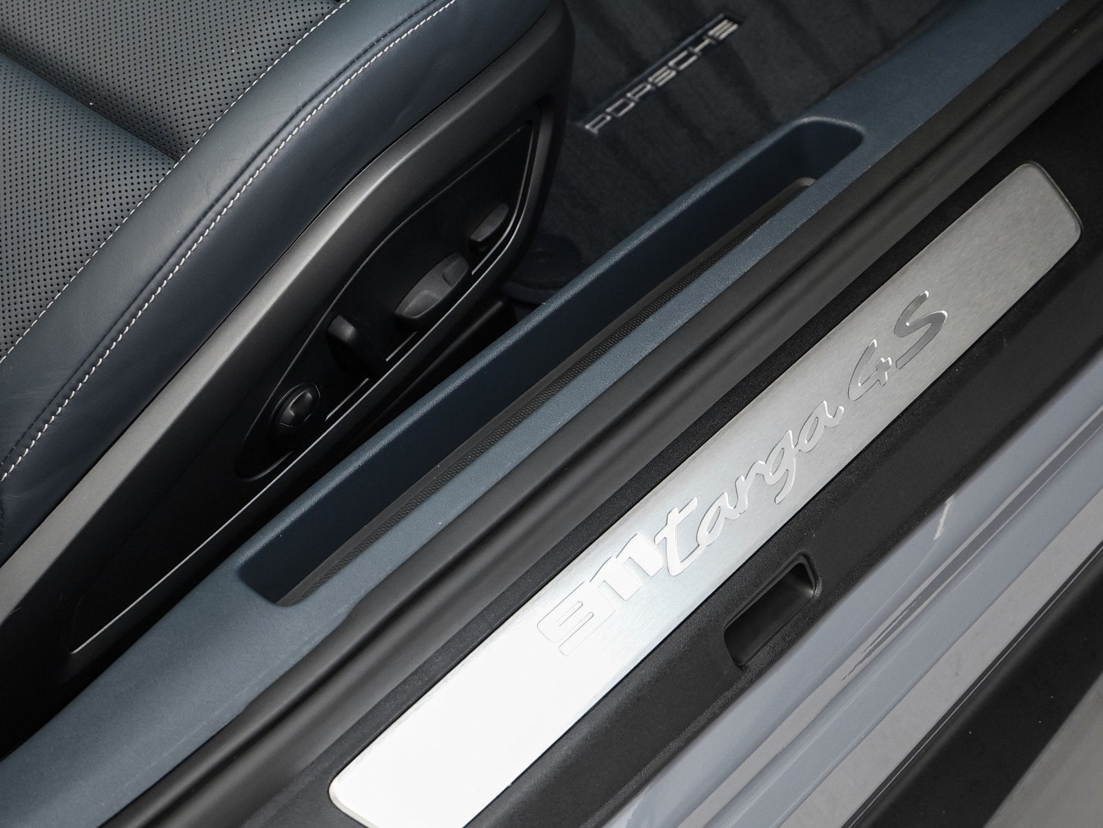 2023 Porsche 911 Targa 4S