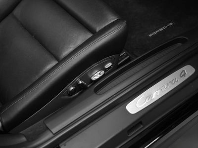 2013 Porsche 911 911 Carrera 4 Cabriolet
