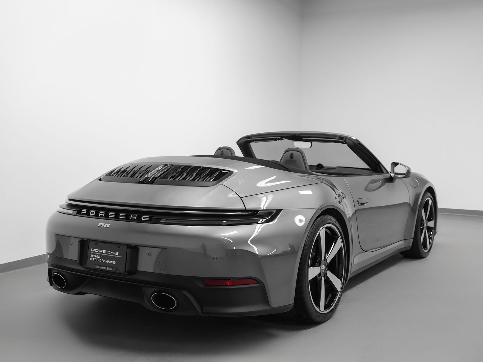 2025 Porsche 911 Carrera Cabriolet