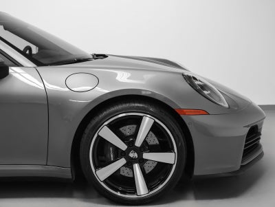 2025 Porsche 911 Carrera Cabriolet