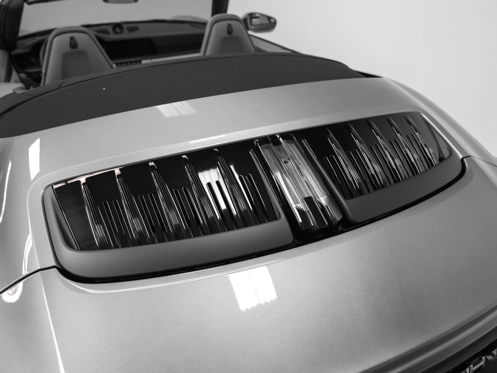 2025 Porsche 911 Carrera Cabriolet