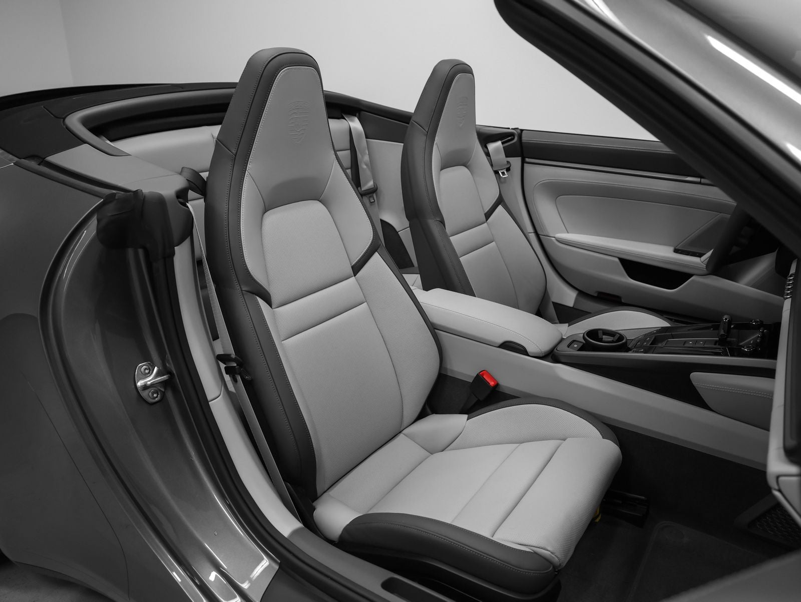 2025 Porsche 911 Carrera Cabriolet