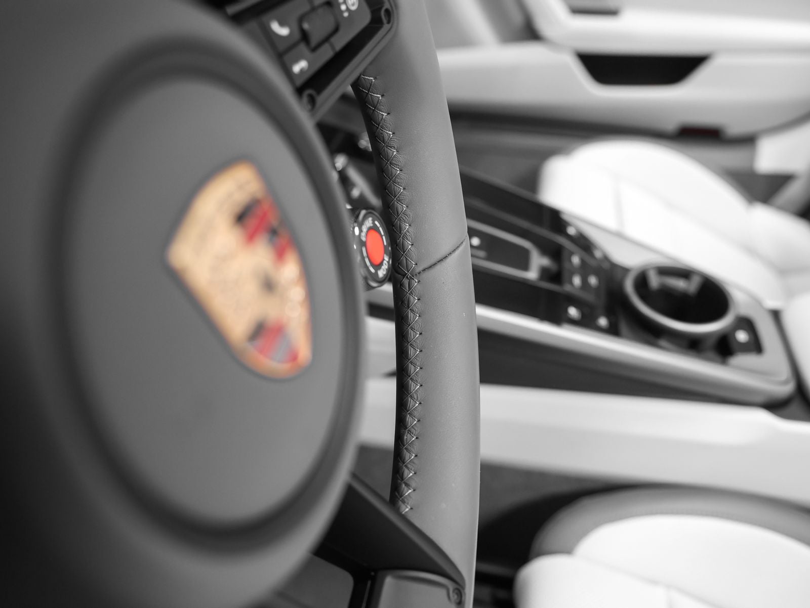 2025 Porsche 911 Carrera Cabriolet