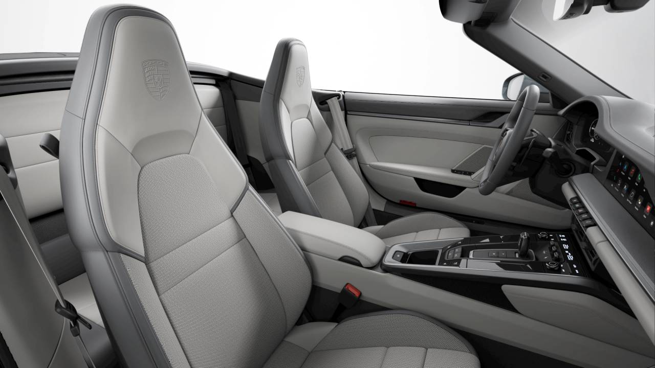 2025 Porsche 911 Carrera Cabriolet