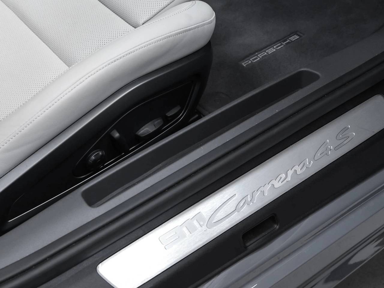 2024 Porsche 911 911 Carrera 4S Cabriolet