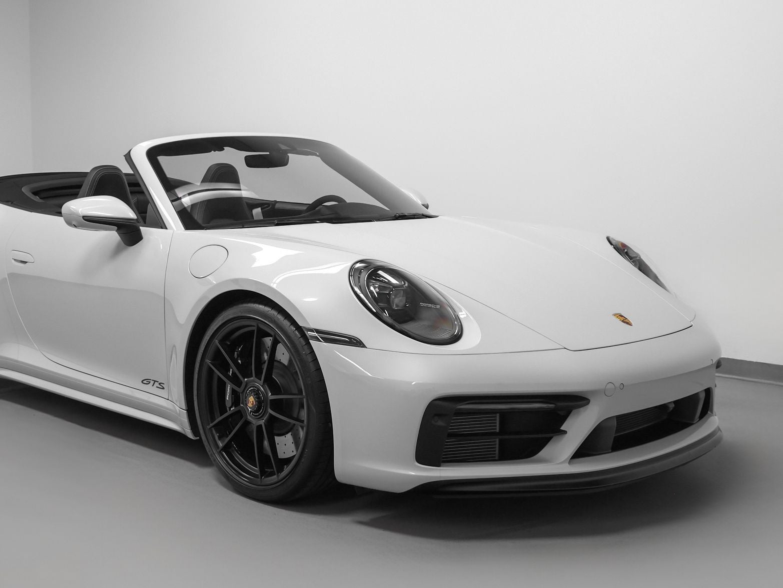 2023 Porsche 911 Carrera GTS