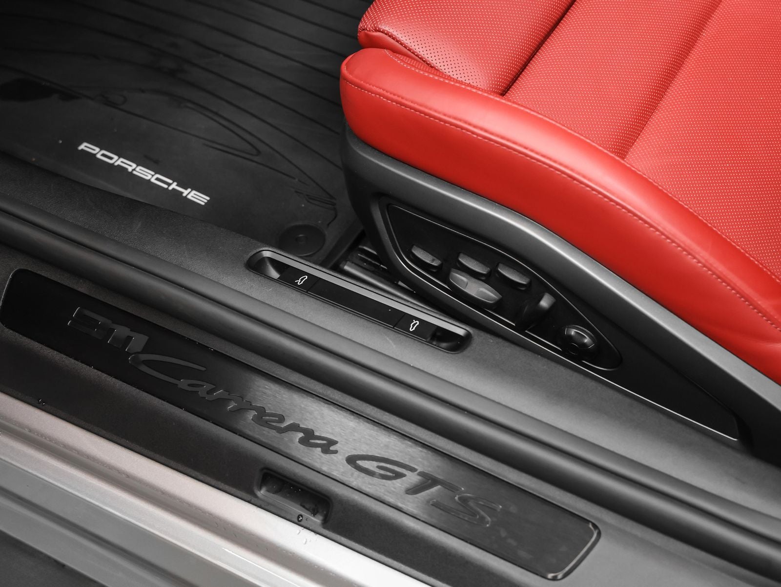 2024 Porsche 911 Carrera GTS Cabriolet