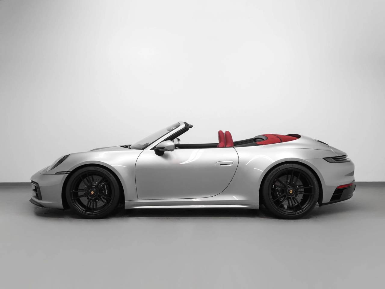 2024 Porsche 911 Carrera GTS Cabriolet