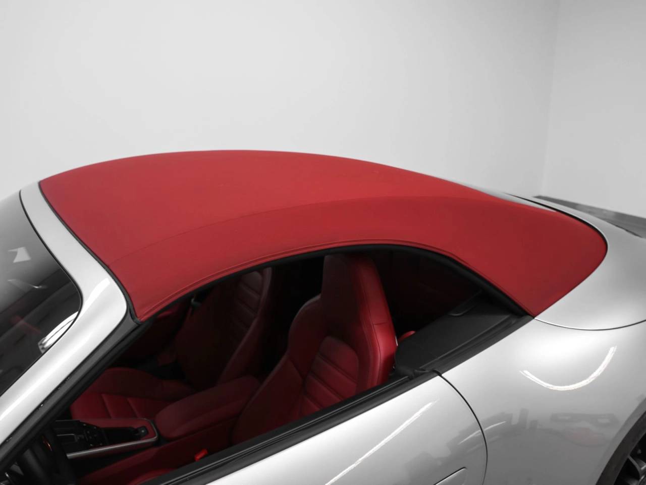 2024 Porsche 911 Carrera GTS Cabriolet