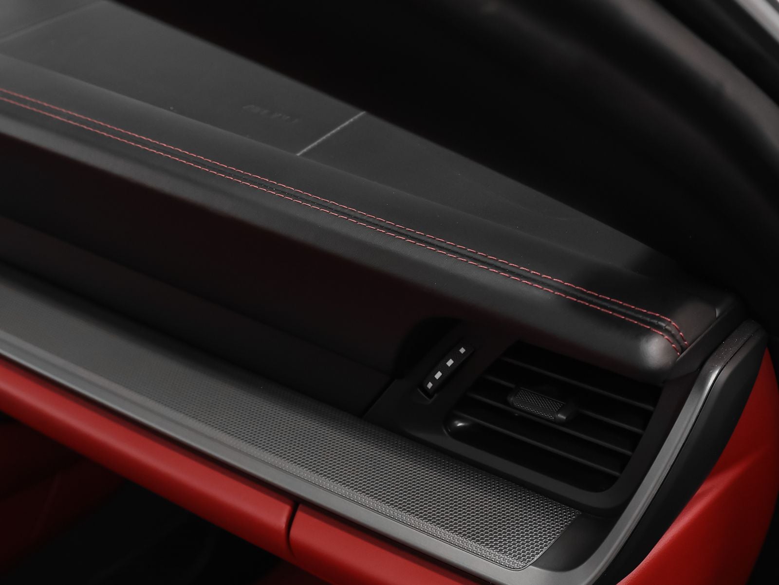 2022 Porsche 911 Carrera 4S Cabriolet