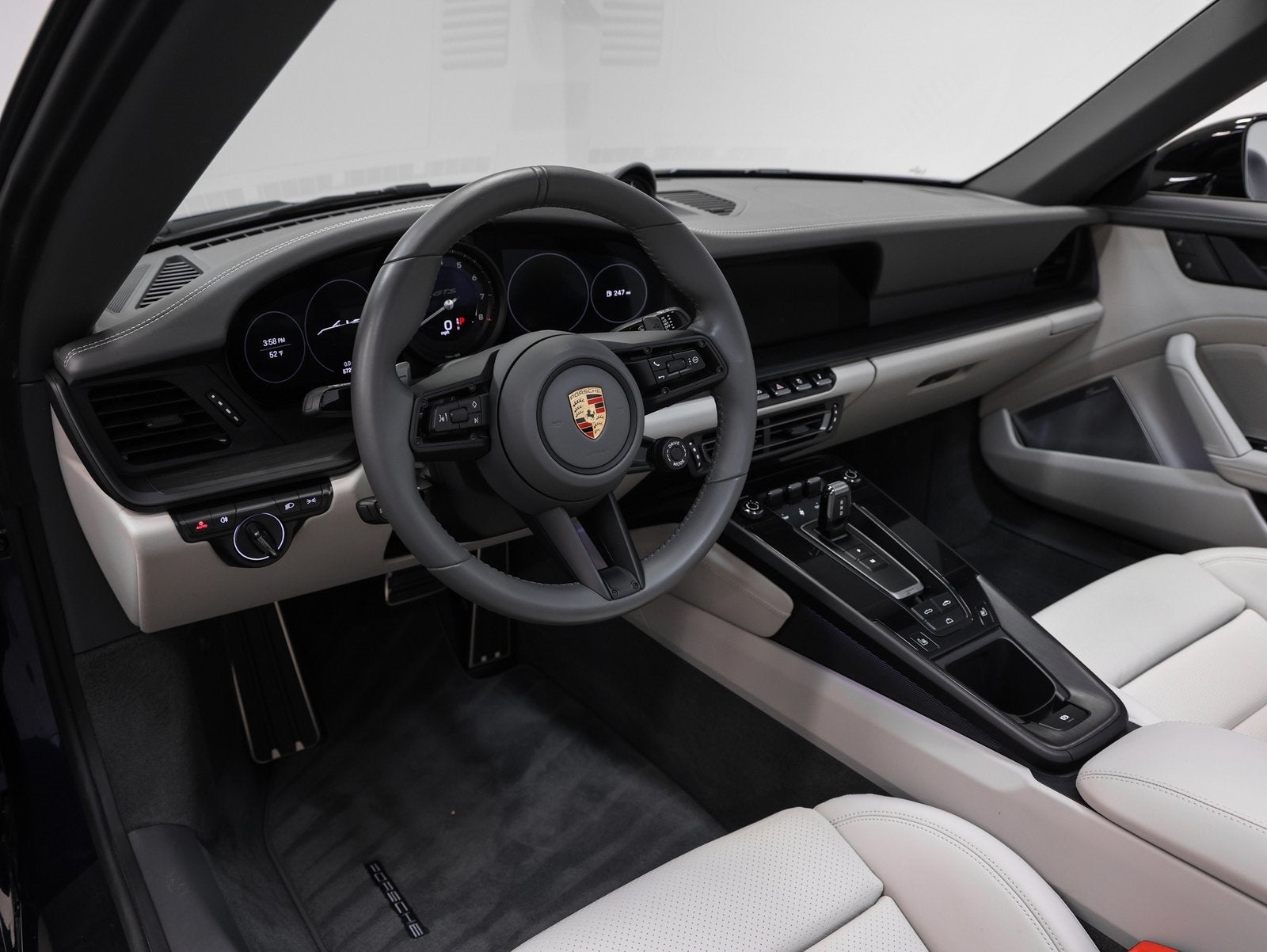 2022 Porsche 911 911 Carrera GTS Cabriolet (MY22)