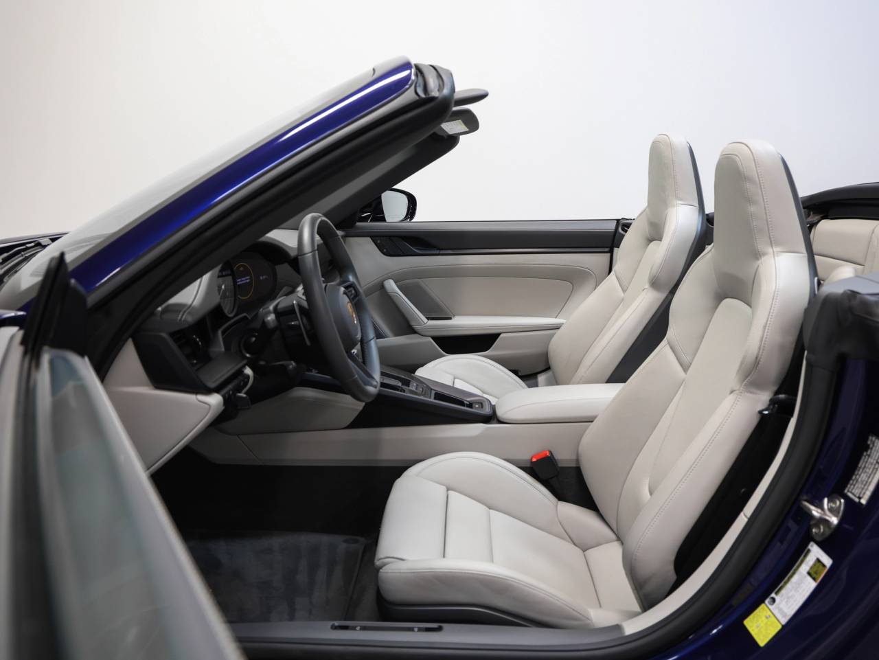 2022 Porsche 911 911 Carrera GTS Cabriolet (MY22)