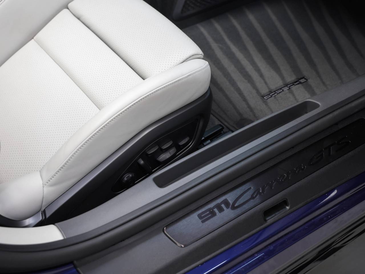 2022 Porsche 911 911 Carrera GTS Cabriolet (MY22)