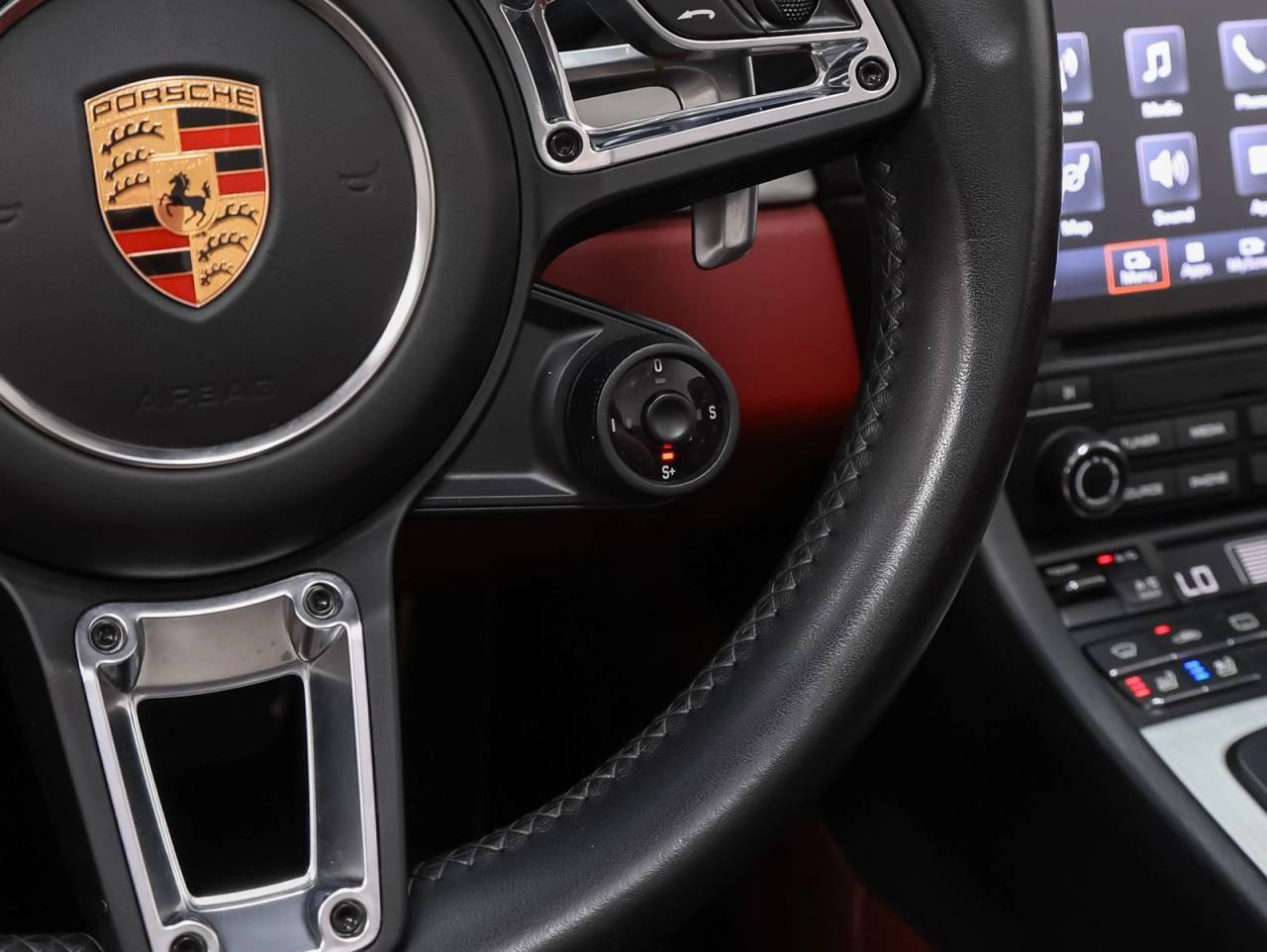 2017 Porsche 911 Carrera 4S Cabriolet