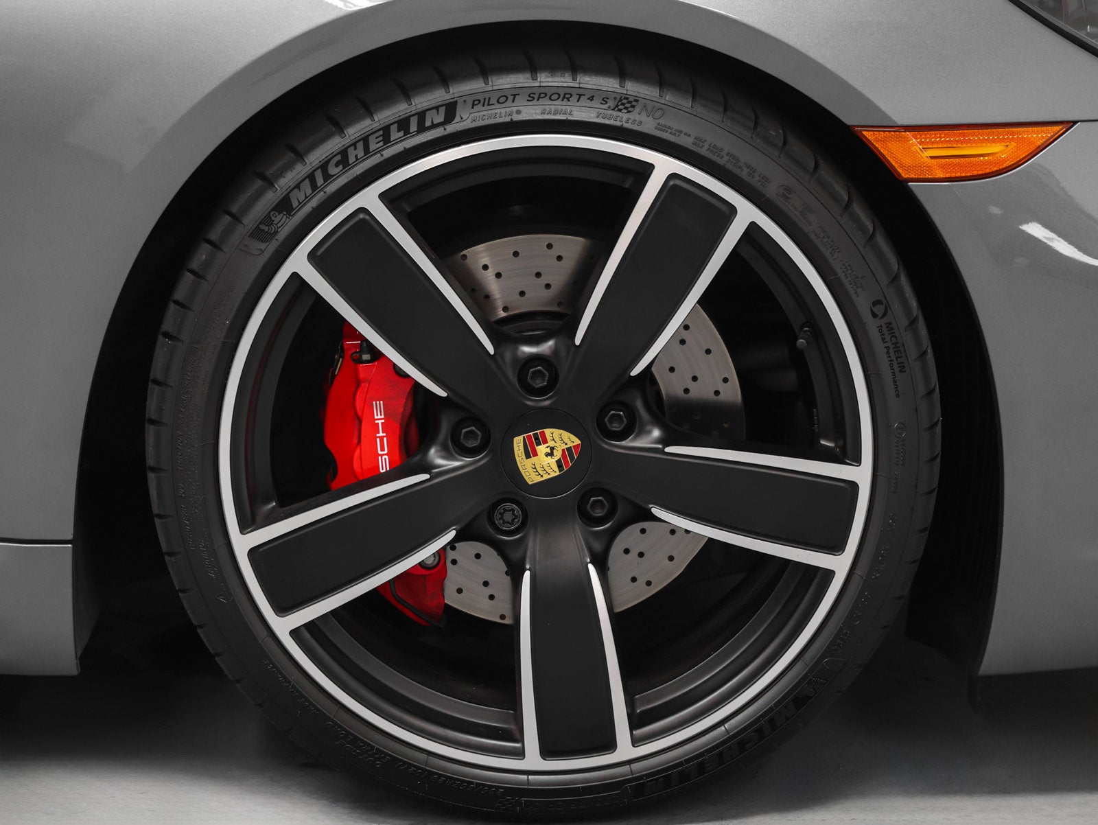 2025 Porsche 718 Boxster GTS
