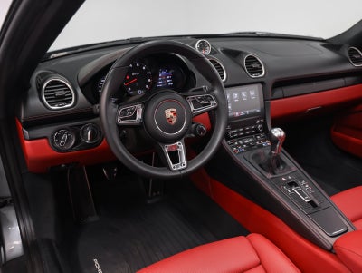 2025 Porsche 718 Boxster GTS