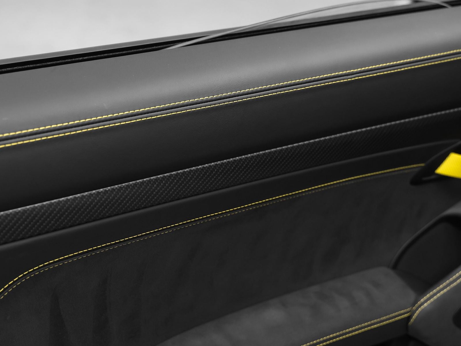 2025 Porsche 718 Spyder RS