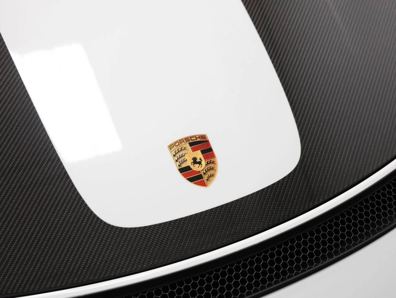 2025 Porsche 718 Spyder RS