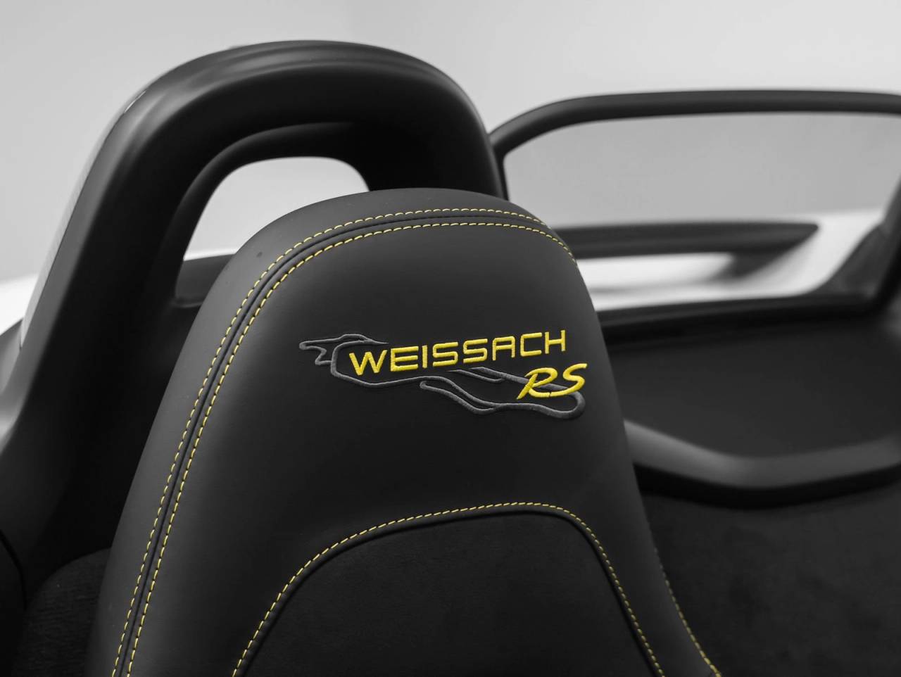 2025 Porsche 718 Spyder RS