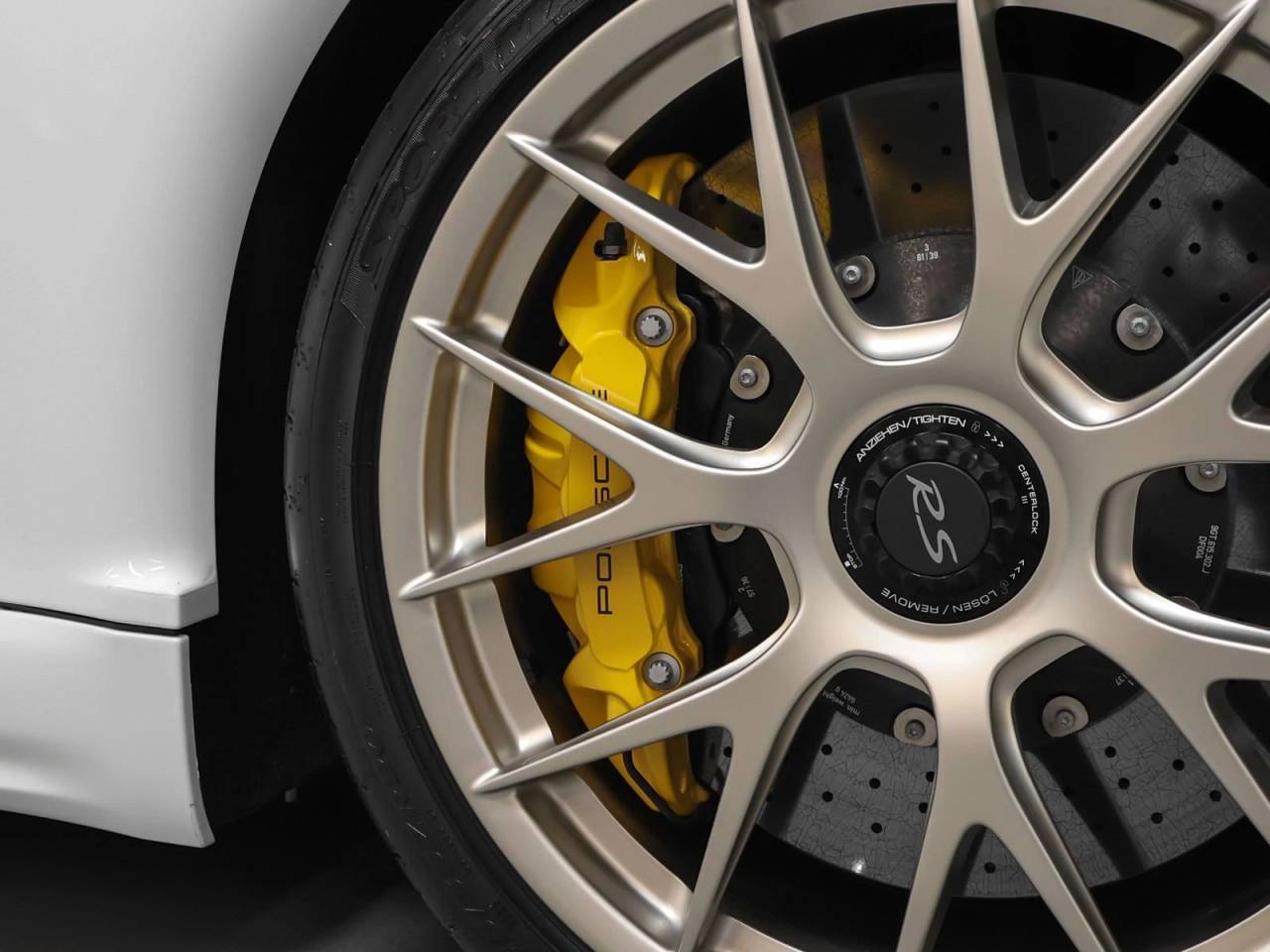 2025 Porsche 718 Spyder RS