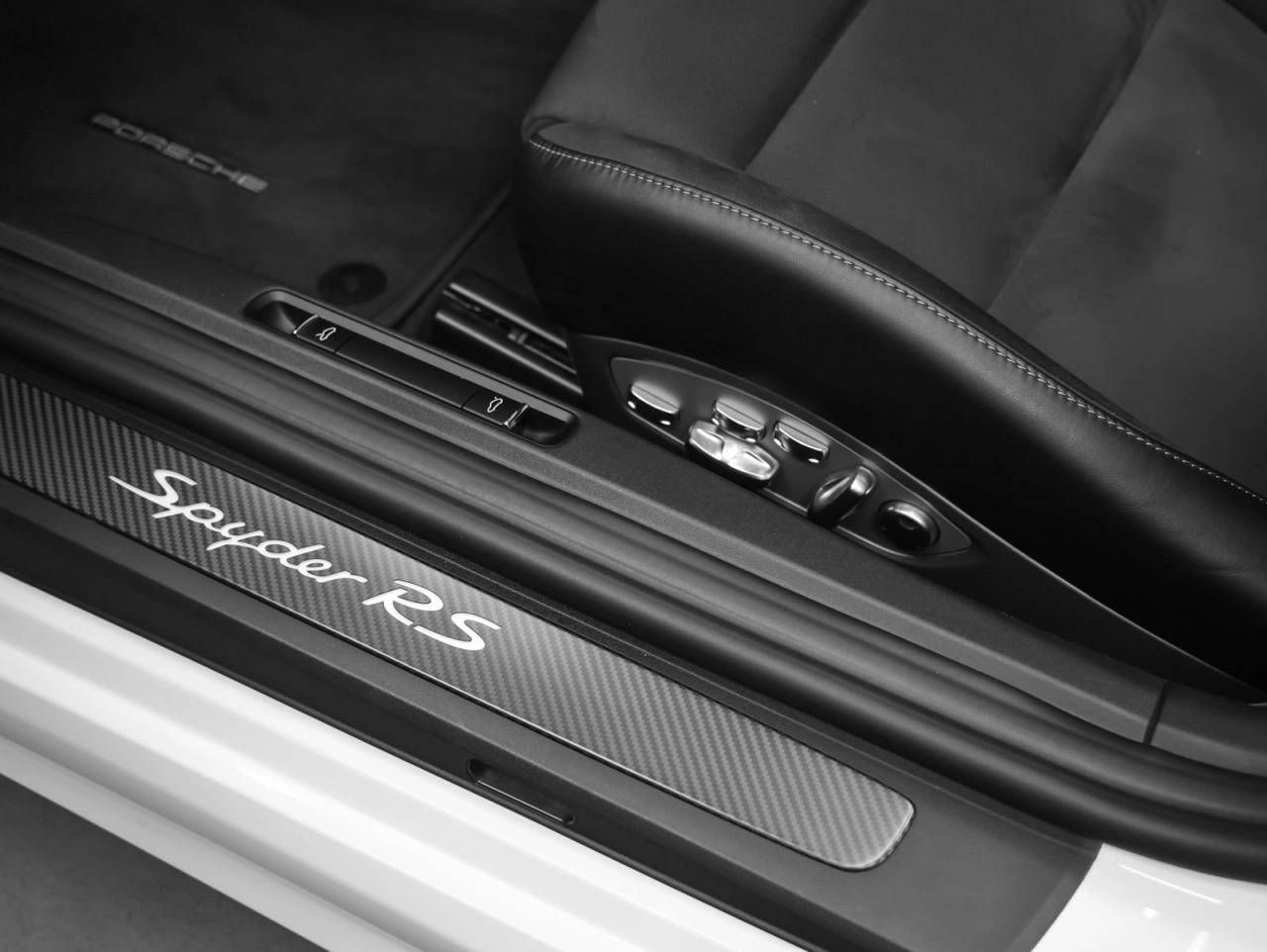 2025 Porsche 718 718 Spyder RS