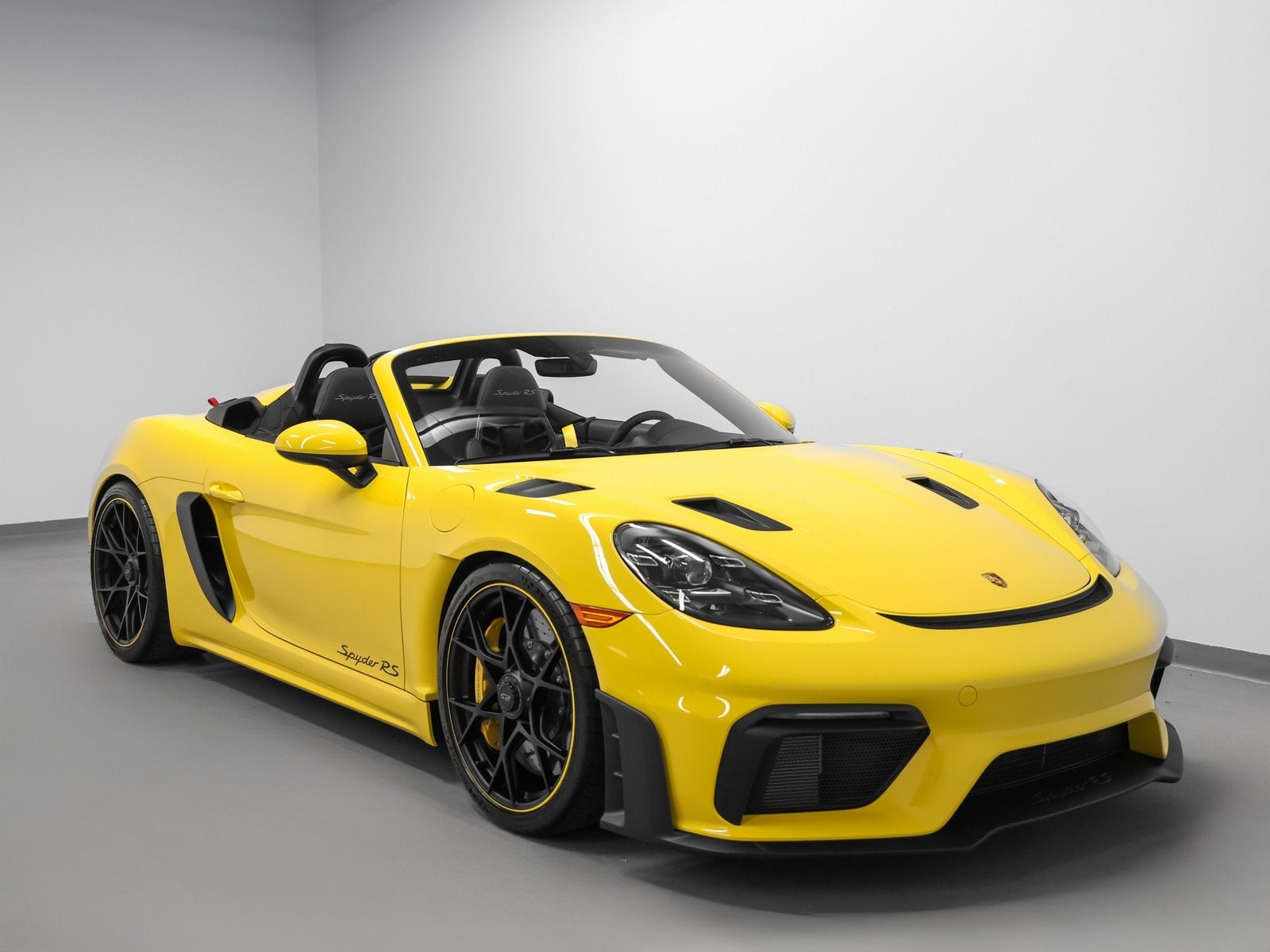2025 Porsche 718 718 Spyder RS