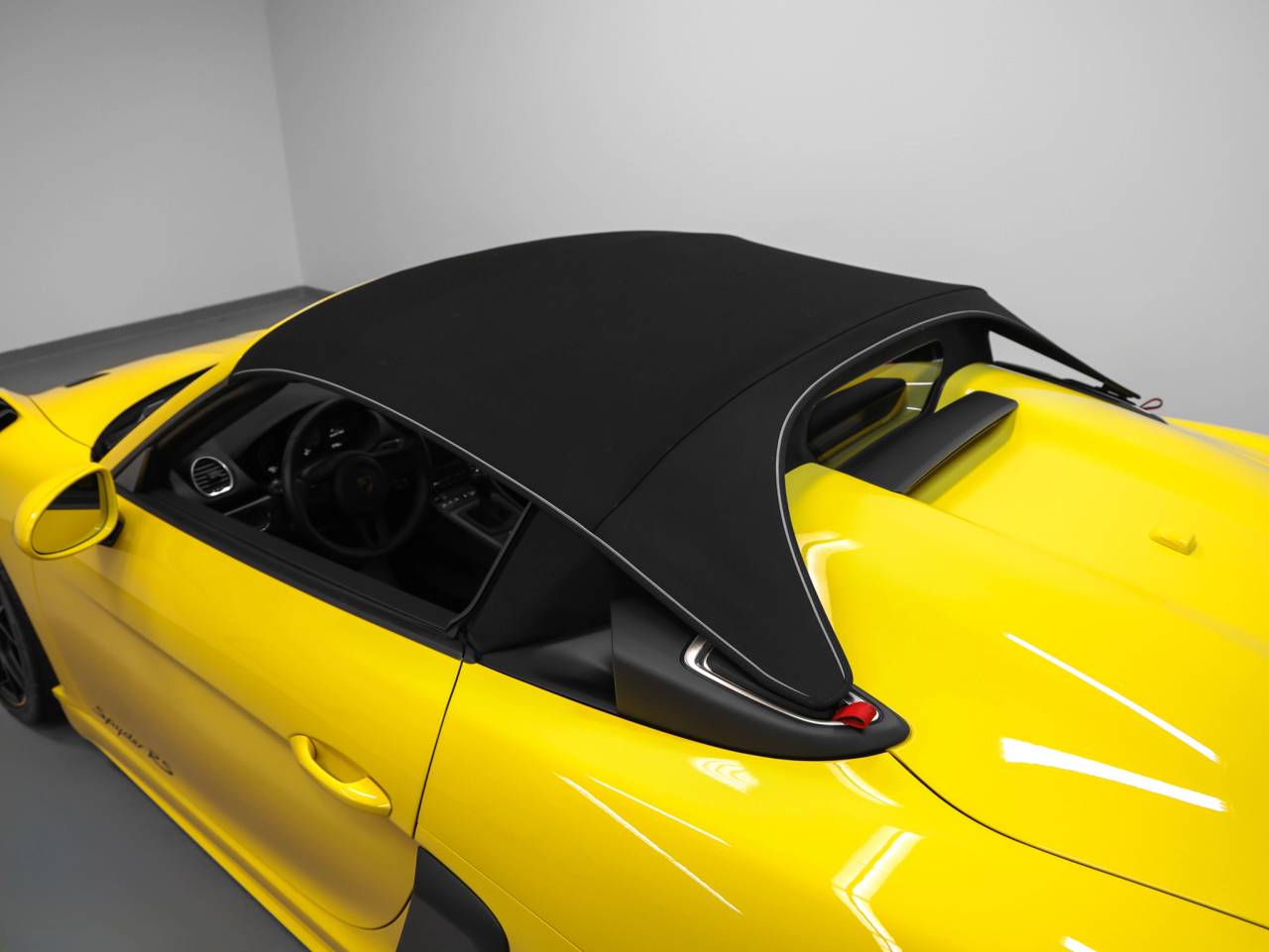 2025 Porsche 718 718 Spyder RS