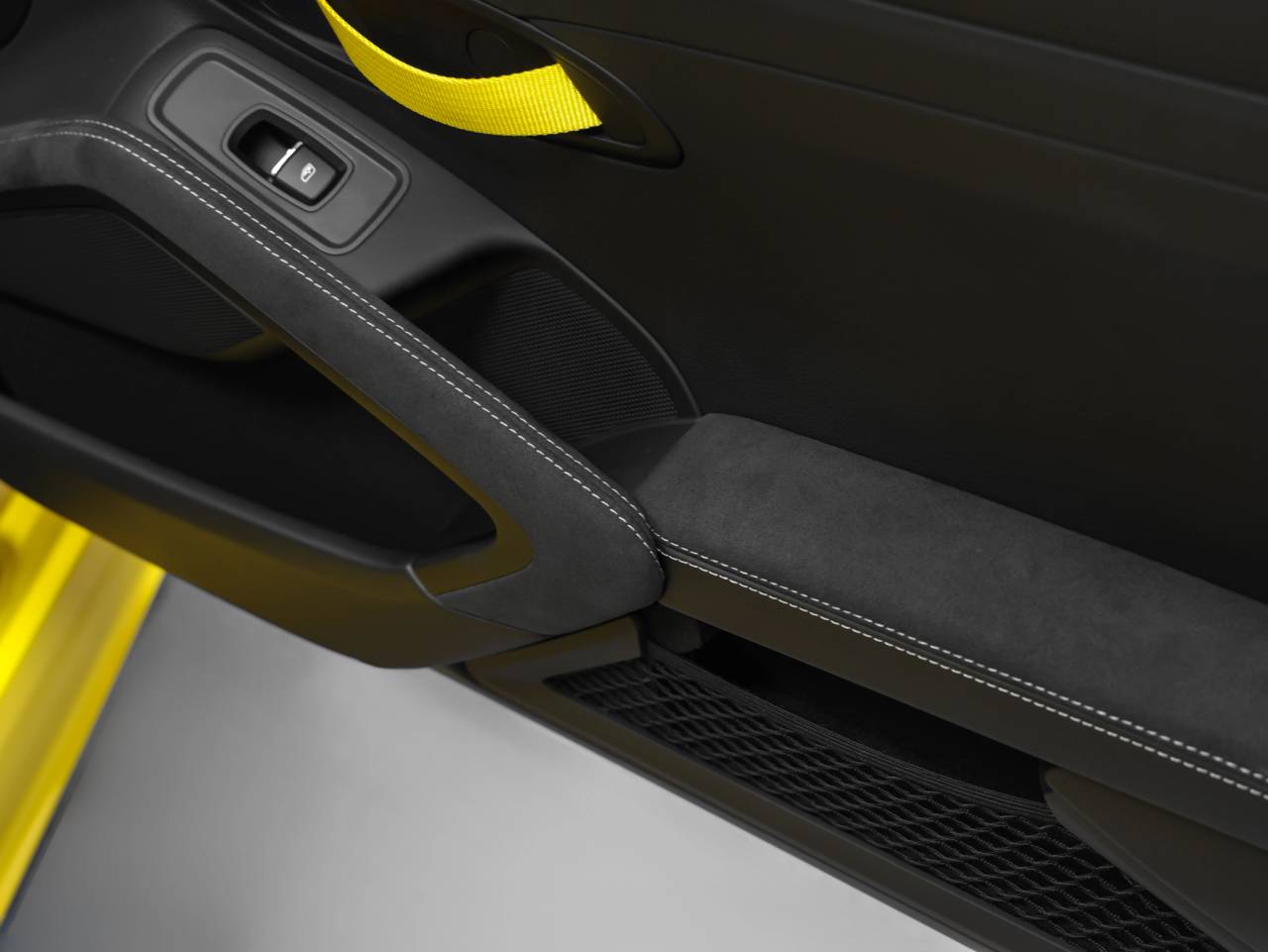 2025 Porsche 718 718 Spyder RS