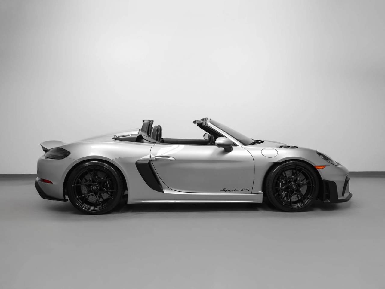 2025 Porsche 718 Spyder RS
