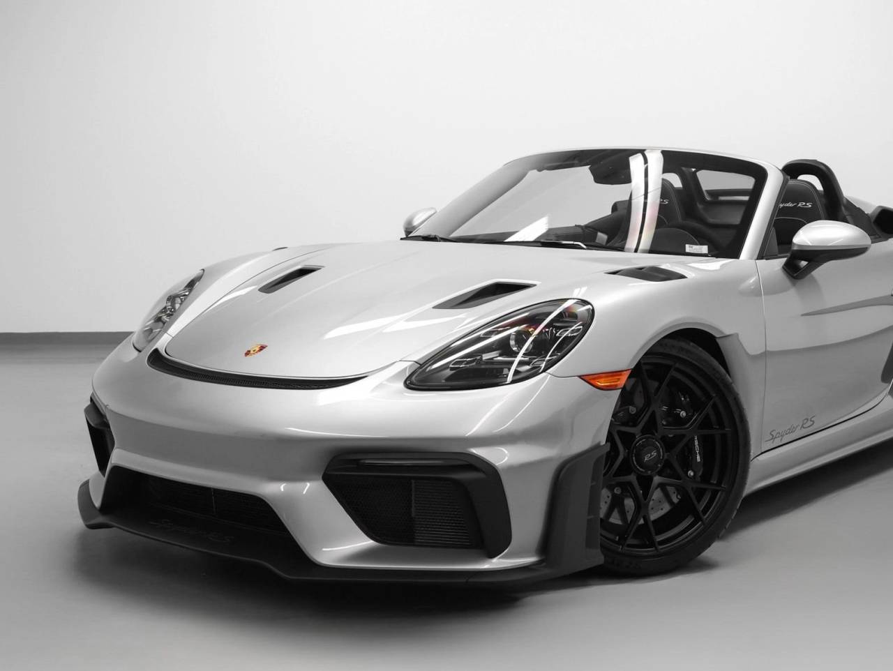 2025 Porsche 718 Spyder RS