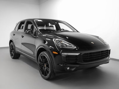 2018 Porsche Cayenne Cayenne Platinum Edition