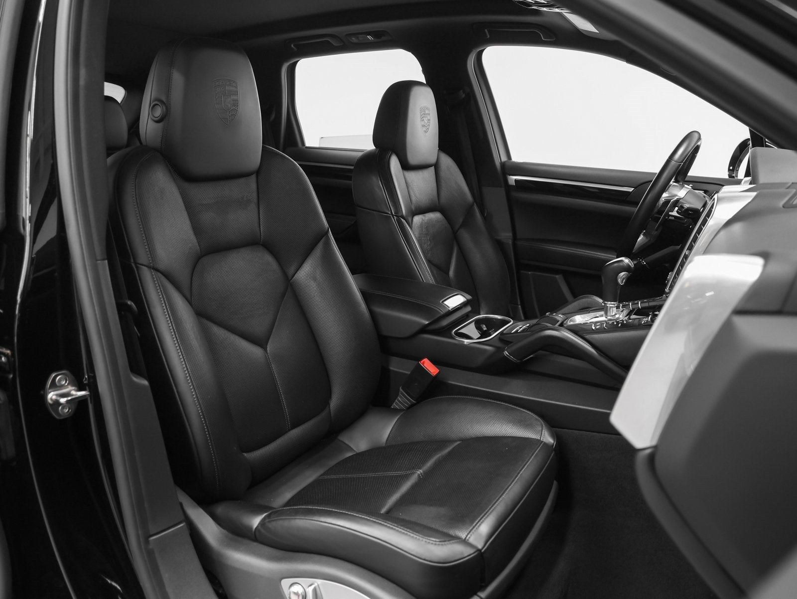 2018 Porsche Cayenne Cayenne Platinum Edition