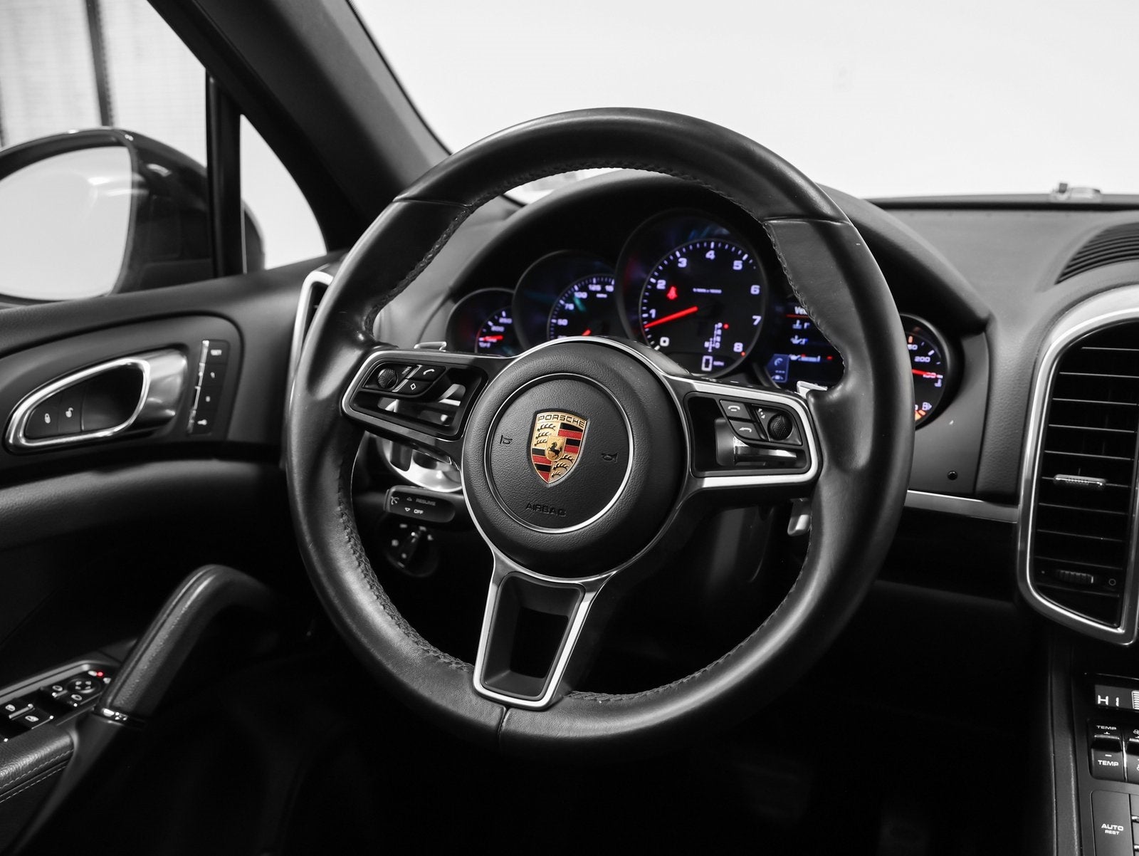 2018 Porsche Cayenne Cayenne Platinum Edition