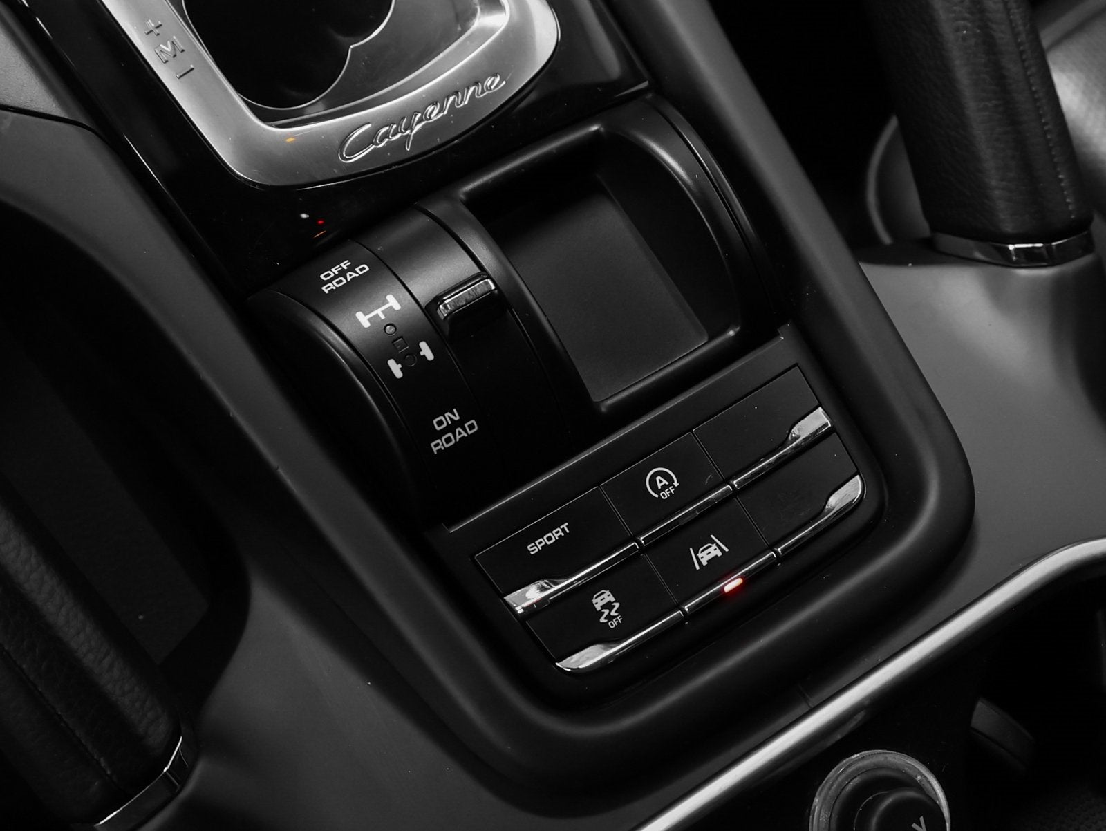 2018 Porsche Cayenne Cayenne Platinum Edition