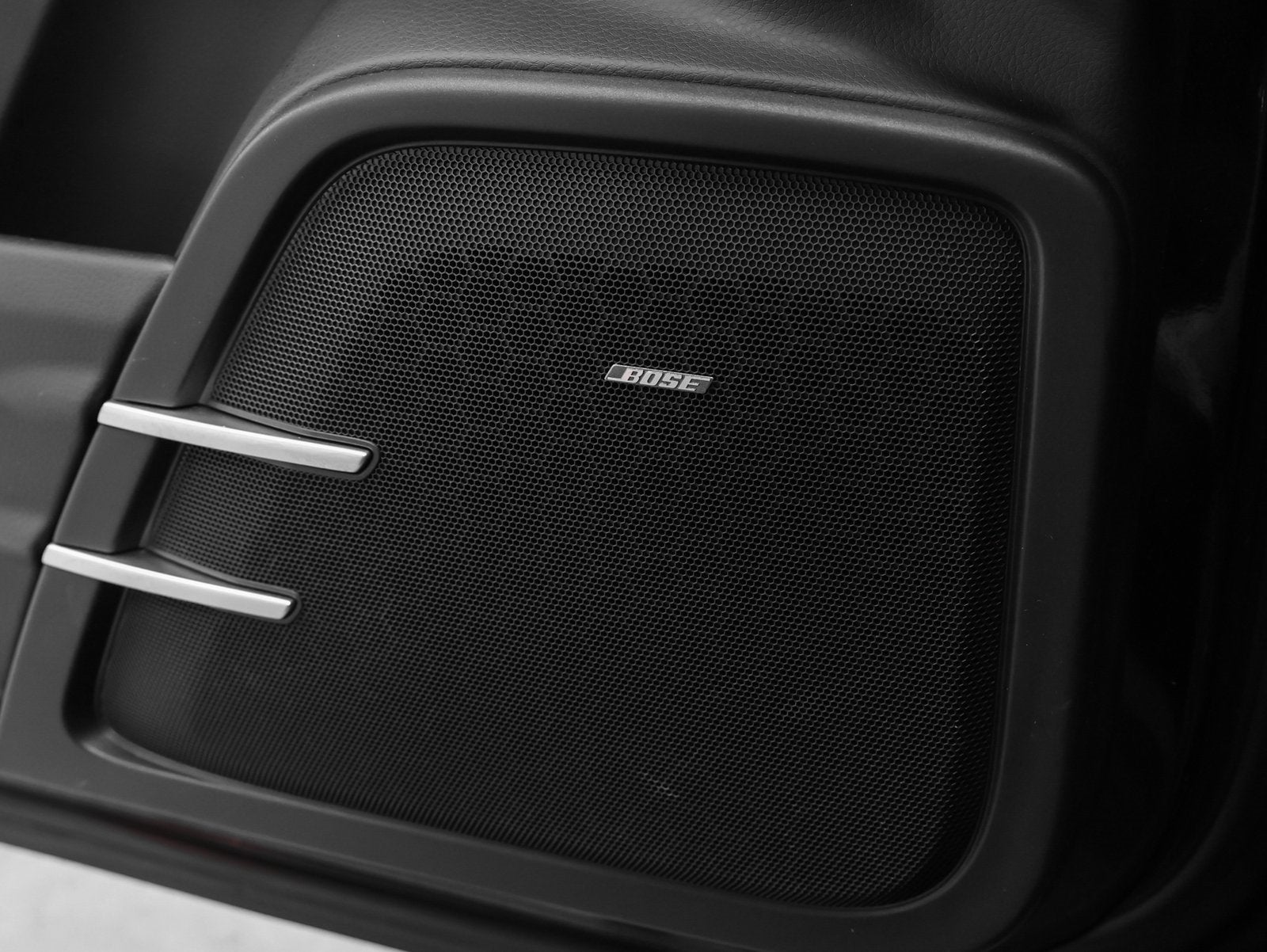 2018 Porsche Cayenne Cayenne Platinum Edition