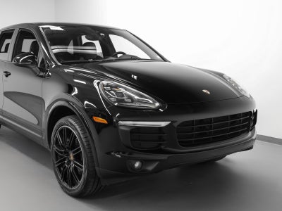 2018 Porsche Cayenne Cayenne Platinum Edition