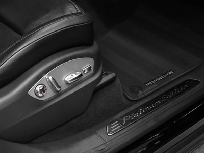 2018 Porsche Cayenne Cayenne Platinum Edition