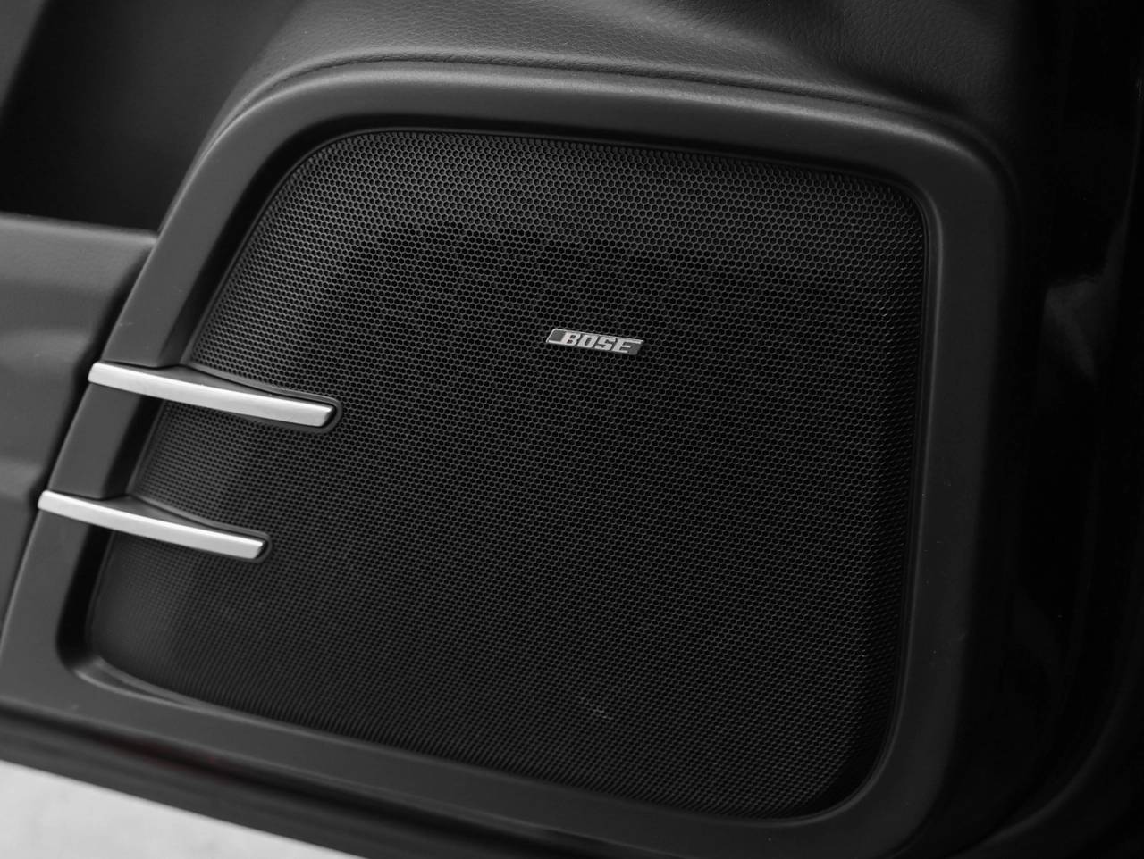 2018 Porsche Cayenne Cayenne Platinum Edition