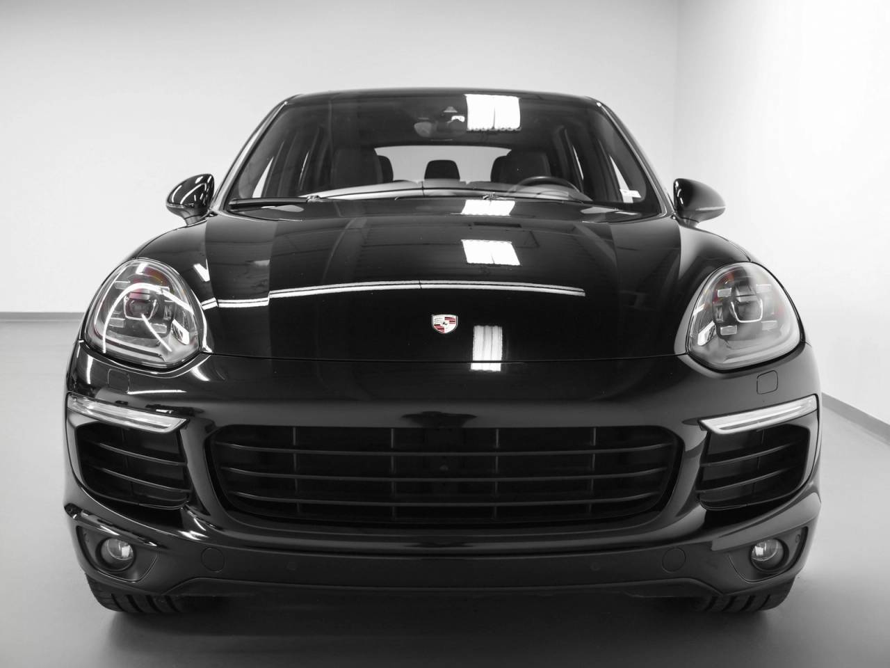 2018 Porsche Cayenne Cayenne Platinum Edition